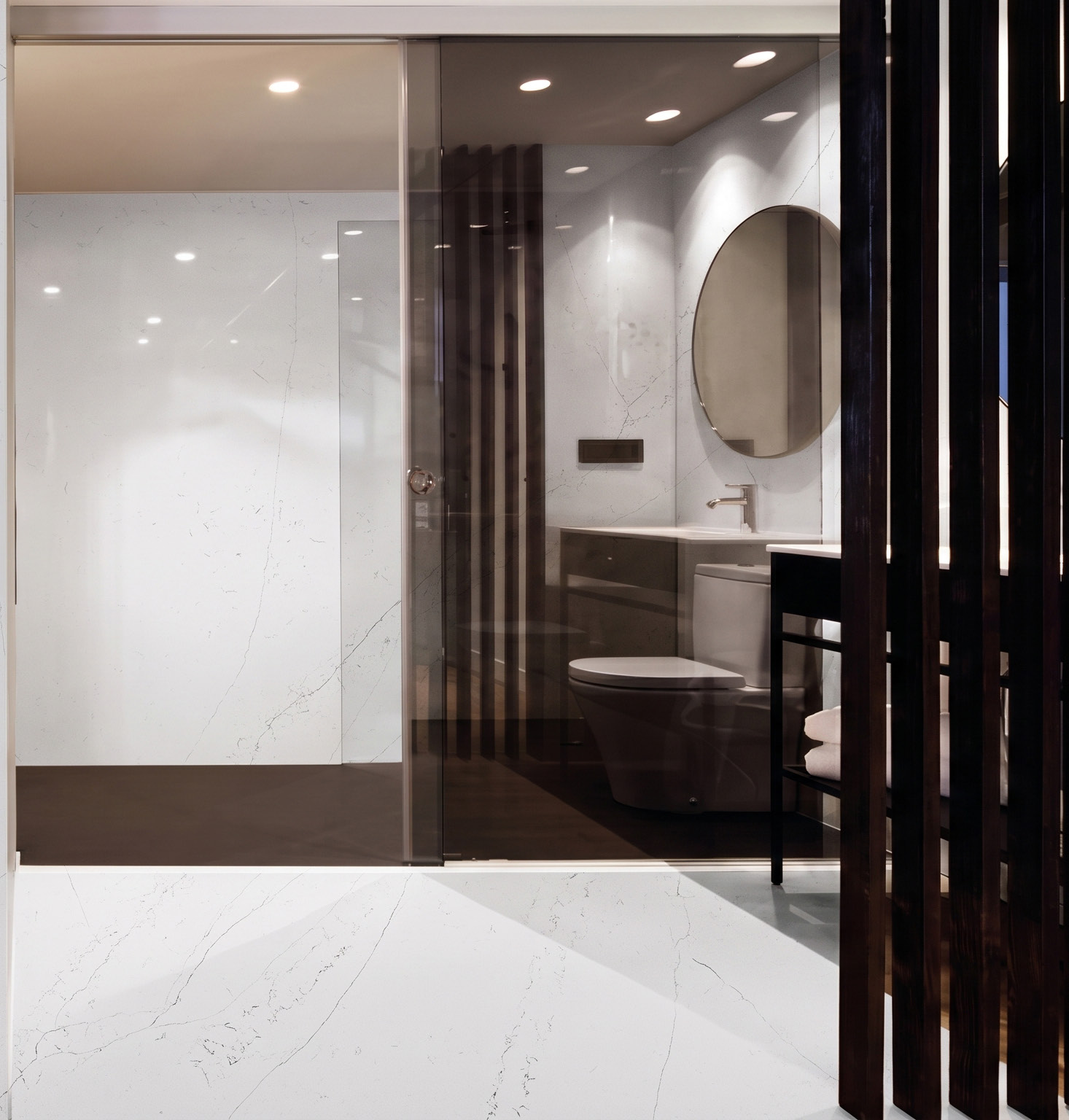 A suite bathroom