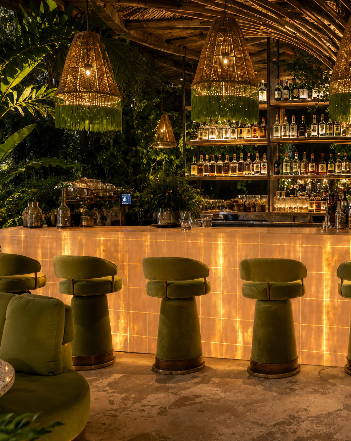 A backlit bar in Latte Luxe